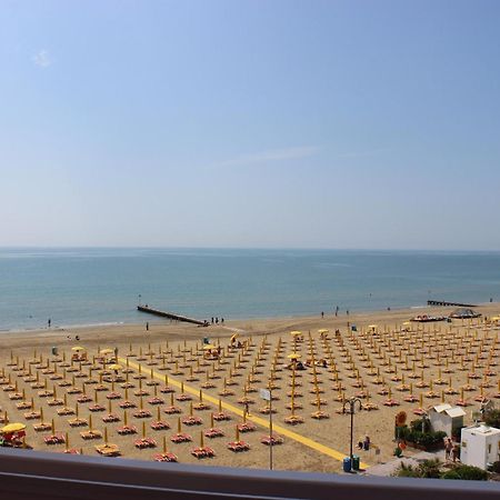 Hotel Loreley Τζεσόλο Λίντο Εξωτερικό φωτογραφία